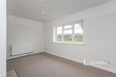 3 bedroom bungalow to rent - Photo 4