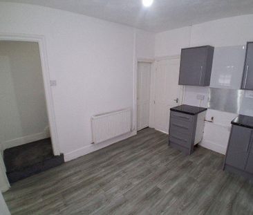2 bedroom terraced house to rent - Photo 6