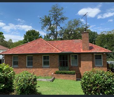 Big double brick house with parkside position in Denistone West - Photo 1