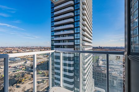 For Lease - 8 Interchange Way Unit# 2009, Vaughan, Ontario - Photo 3