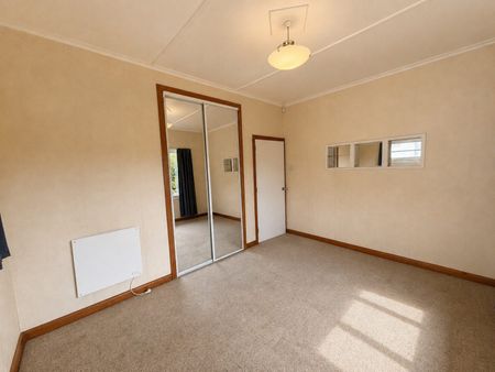 1414 Woodstock Avenue, Mayfair - Photo 3