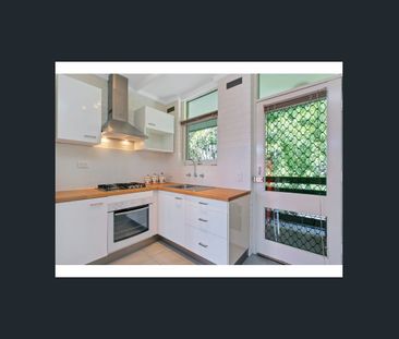 Quintessential Leabrook living in one of the most stunning leafy st... - Photo 5