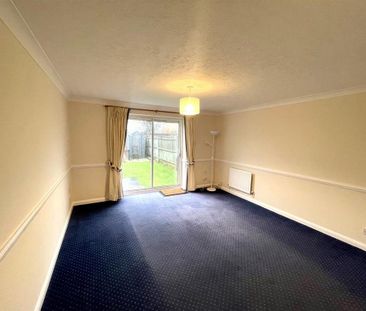 2 bedroom semi-detached house to rent - Photo 5