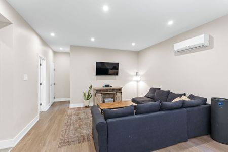 For Lease - 423 Ravenhill Avenue Unit# D, Carlingwood - Westboro and Area, Ontario - Photo 4