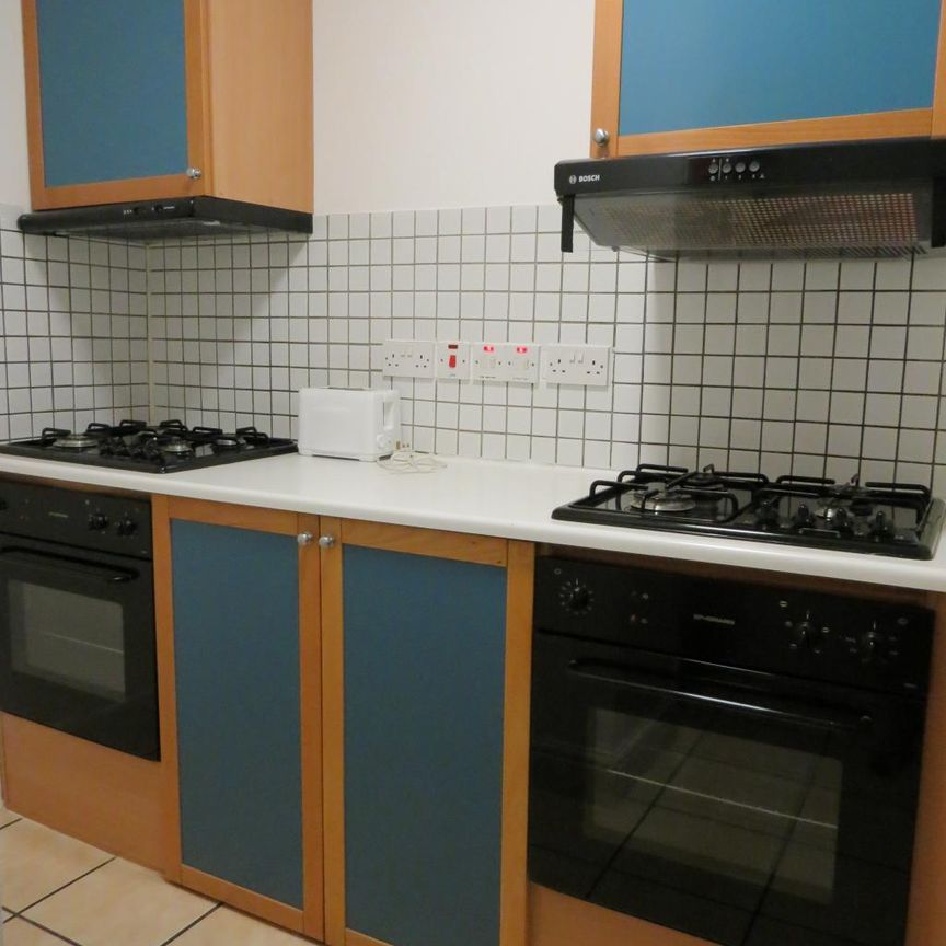 Flat 418 Fulham Palace Road, Fulham W6 9HH - Photo 1