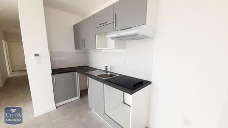 Location Appartement 4 pièces 78m² LA ROCHELLE 17000 - Photo 3