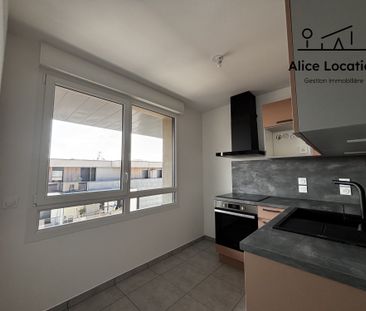 Location Appartement 2 pièces 47m² THONON LES BAINS 74200 - Photo 2