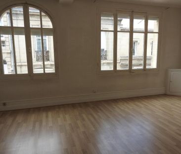 Location Appartement 3 pièces 81m² BORDEAUX 33000 - Photo 2