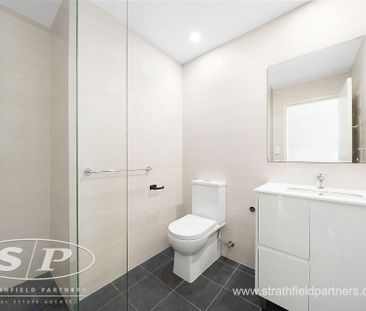 Fully Furnished One Bedroom plus Study Apartment - Photo 5