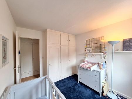 Location Appartement 4 pièces 96m² MONT ST AIGNAN 76130 - Photo 4