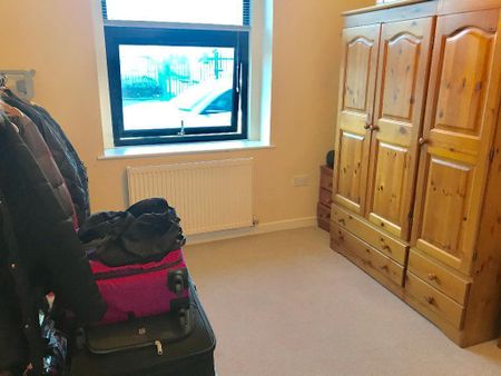 2 bedroom apartment to rent - Photo 3