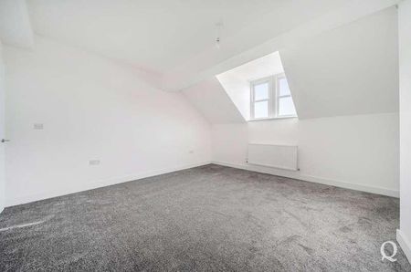 High Street, Sheerness, Kent, ME12 - Photo 2