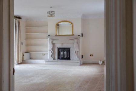 5 bedroom semi-detached house to rent - Photo 2