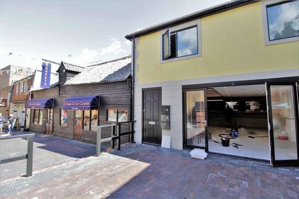 High Street, Guildford, GU1 - Photo 1