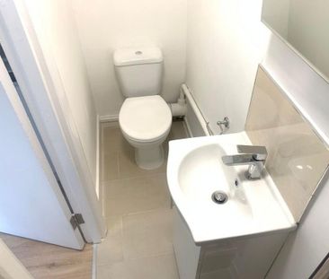 Studio to rent - Photo 6