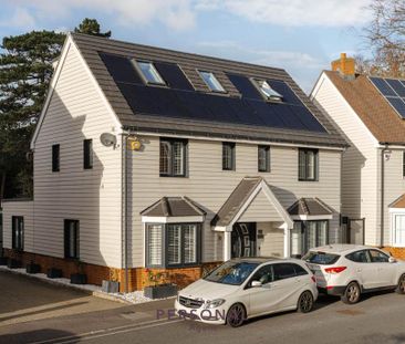 4 bedroom detached house to rent - Photo 4