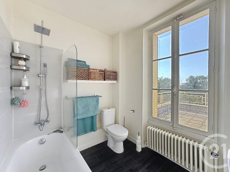 Location Maison 8 pièces 152m² PONTHIERRY 77310 - Photo 5