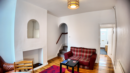 77 Kitchener Road - Photo 2