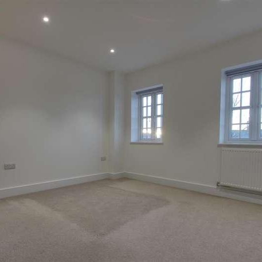 Ollivers Chase, Goring-by-sea, Worthing, BN12 - Photo 1