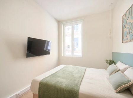 Largo Vitorino Damásio, Lisbon, Lisbon 1200-872 - Photo 3