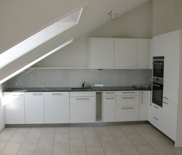Schöne, helle und moderne 4.5-Zimmer Dachwohnung - Foto 2