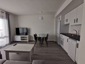 Ref. 50348 Se alquila apartamento en Estepona pueblo - Photo 3