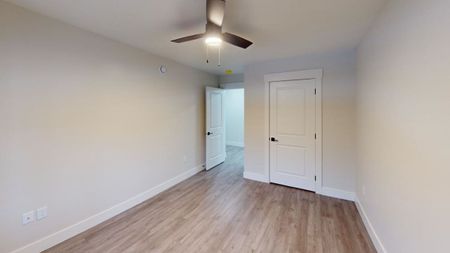 240 Lian St #6 - Photo 4