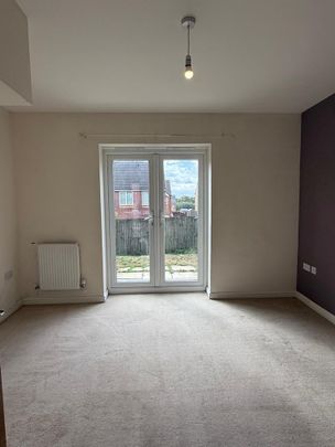 2 bedroom terraced house to rent - Photo 1