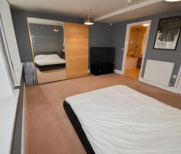 2 bedroom apartment to rent - Photo 6