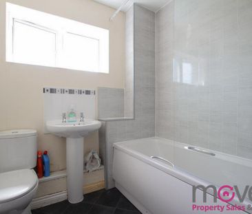 1 bedroom in a house share to rent - Photo 6