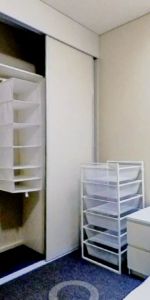 Secondary Bedroom - Photo 3