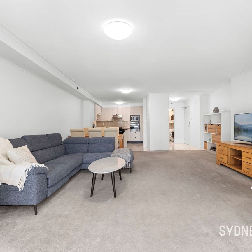 EAST FACING APRTMENT WITH CENTREPOINT TOWER & QVB DOME VIEWS | Unfurnished - Photo 1