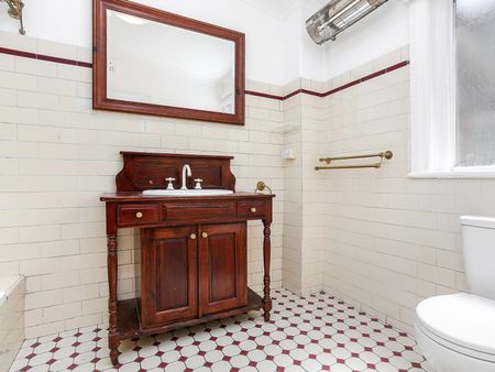 70 Balmain Road, Leichhardt NSW 2040 - House For Rent | Domain - Photo 5