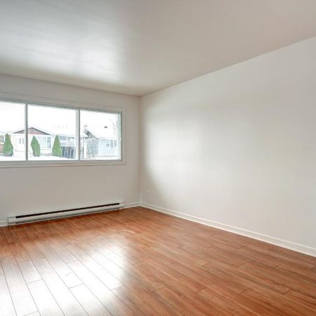 3 1/2 à Ste-Thérèse - internet inclus - libre maintenant ou décembre - Photo 4