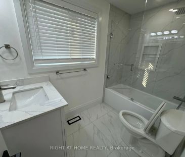 Detached Home For Lease | W9229490 - Photo 6