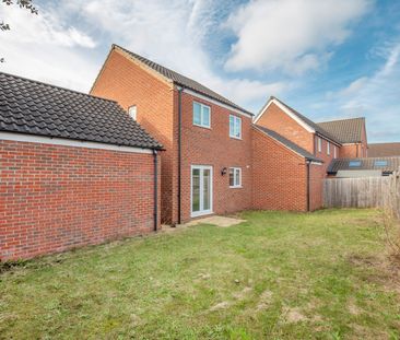 3 bedroom house to rent The Pines, Cringleford, Norwich, NR4 - Photo 1