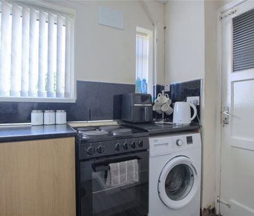 2 bed end of terrace house to rent in Marrick Road, Middlesbrough, TS3 - Photo 1
