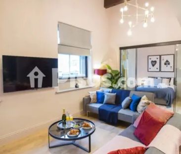 Apartamento en alquiler en Calle Rambla de Capuchinos, 47 - Photo 2