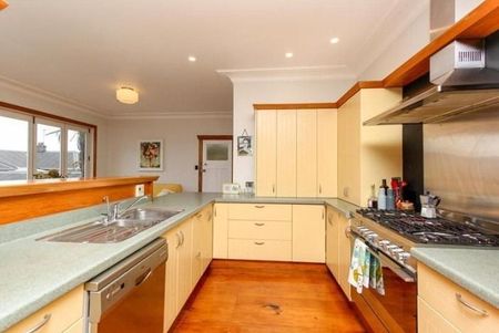 12 Tamar street,City Centre (New Plymouth) - Photo 2