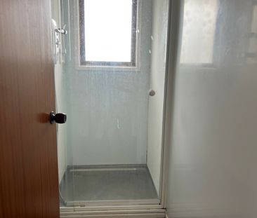 4 Bedroom - Buckland Road, Mangere East - Photo 4