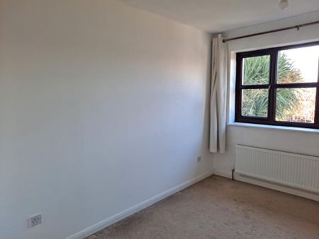 2 bedroom semi-detached house to rent - Photo 5