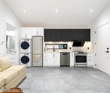 1 bedroom furnished laneway house - Photo 3