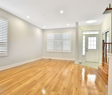 For Lease - 2565 Falkland Crescent, Oakville, Ontario - Photo 3