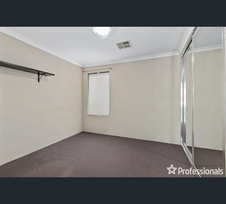 49A Vahland Avenue, Riverton, WA 6148 - Photo 2