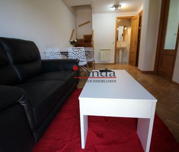 Dúplex de alquiler en Centro - Photo 2