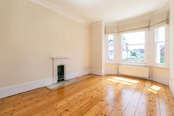 4 bedroom semi-detached house to rent - Photo 1