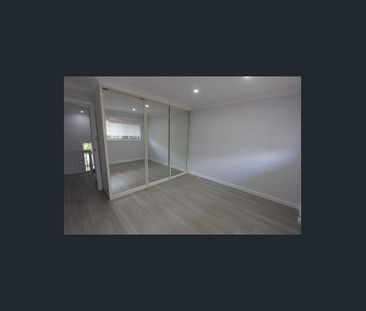 A MUST TO INSPECT, DON'T BE THE ONE TO MISS OUT, RENOVATED TOWNHOUS... - Photo 6