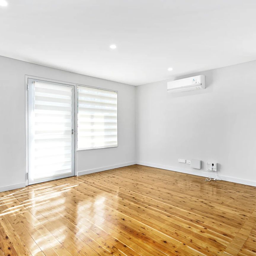 Easy low level maintenance living - Photo 1