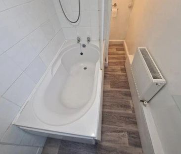 1 bedroom property to rent - Photo 4
