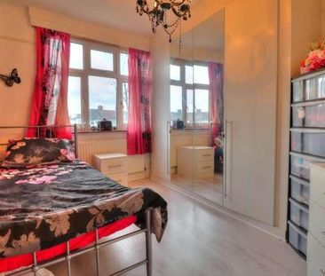 Langham Drive, Romford, RM6 - Photo 6